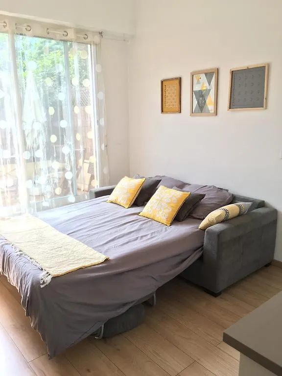 Apartment Appartement Des Baumettes Nice France